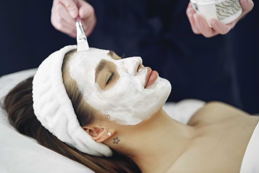 5 Reasons To Try a Facial Treatment Next Time You’re at the Beauty Salon
